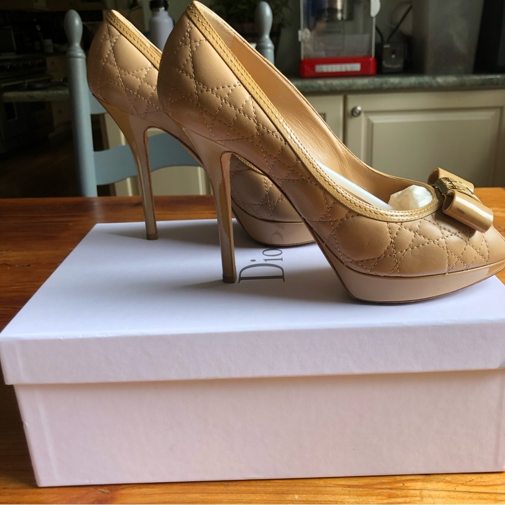 Christian Dior Cannage Peep Show Quilted Heels - Picture 3 of 10